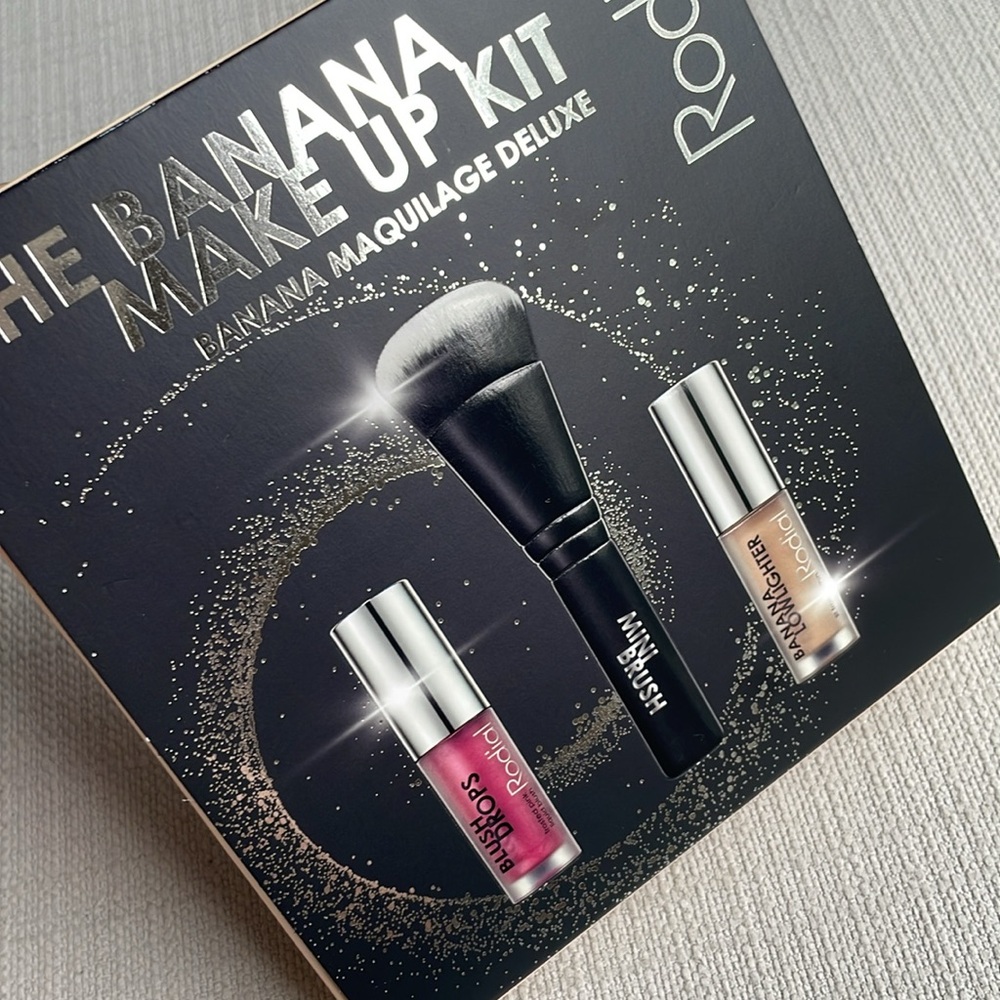 Rodial Banana Makeup Kit - Picture 6 of 8